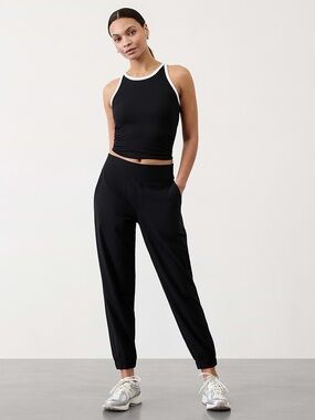 Athleta Textured Brooklyn Jogger Black Size 8 Travel Work Pant